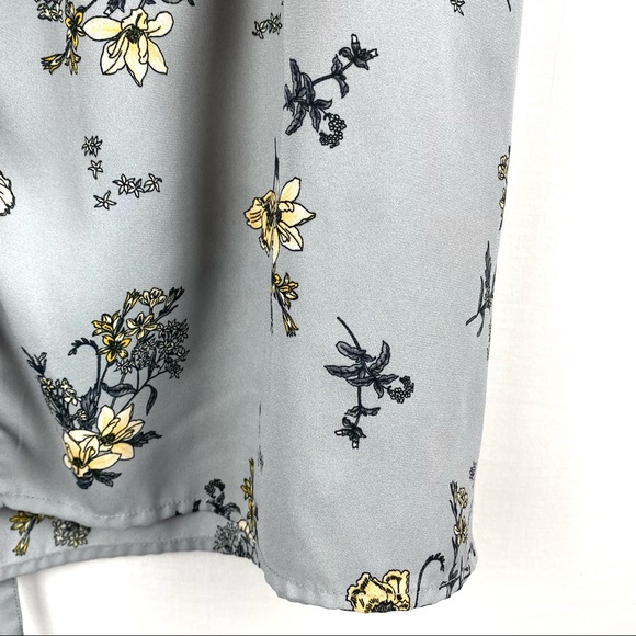 Torrid Gray Floral Babydoll Button Down Tunic EUC - Picture 11 of 13